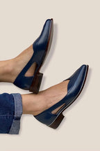 BALLET FLATS WITH SIDE CUT-OUT
