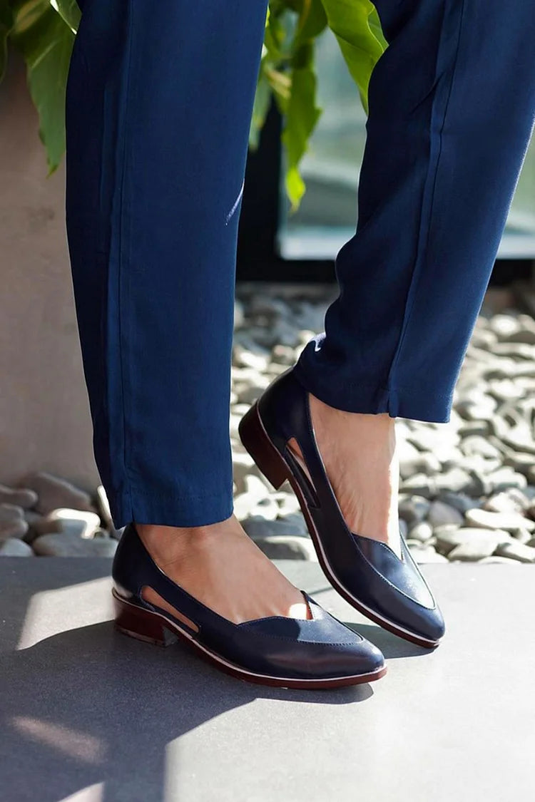 BALLET FLATS WITH SIDE CUT-OUT