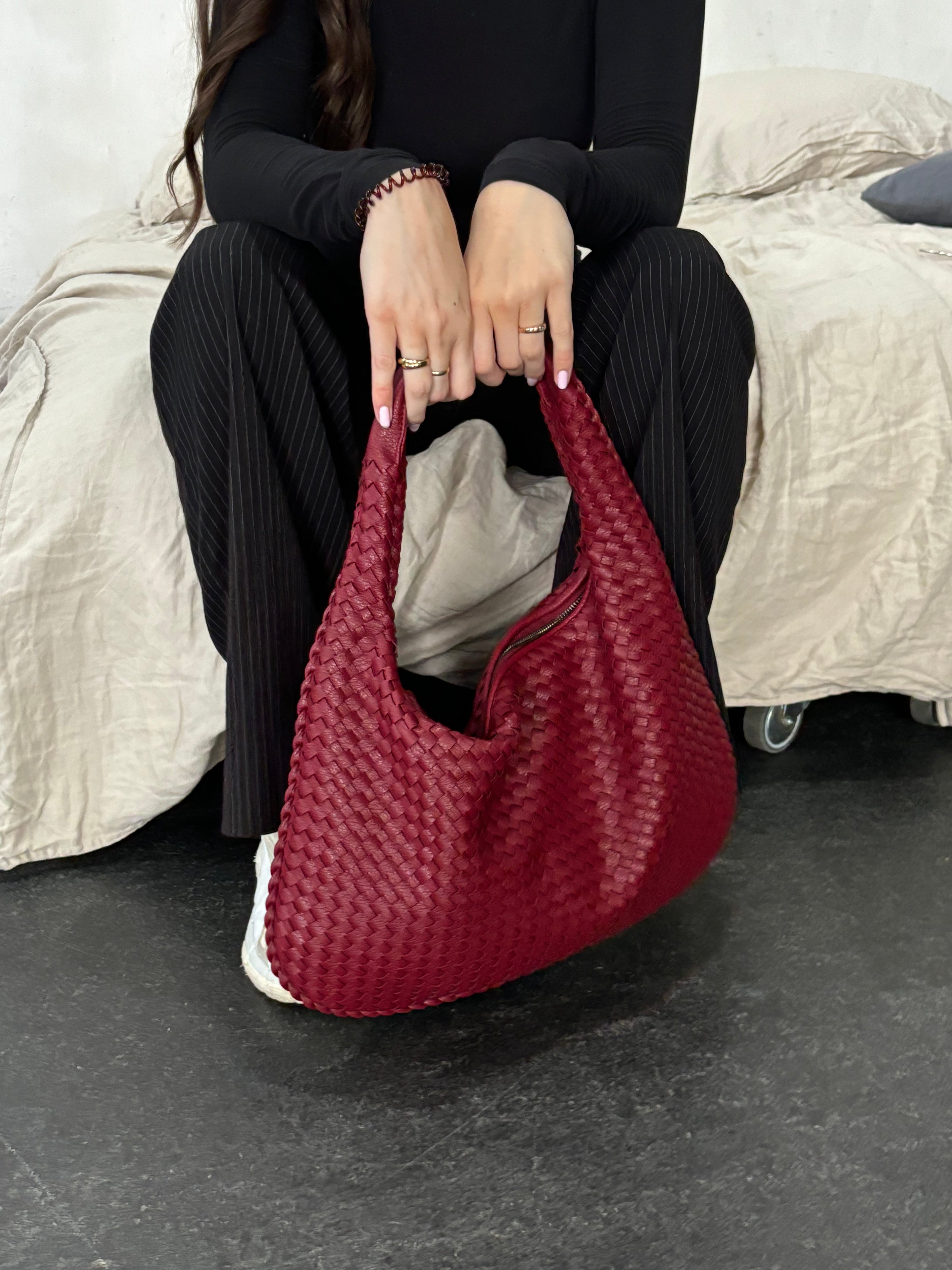 Samara One Shoulder Wonder Bag