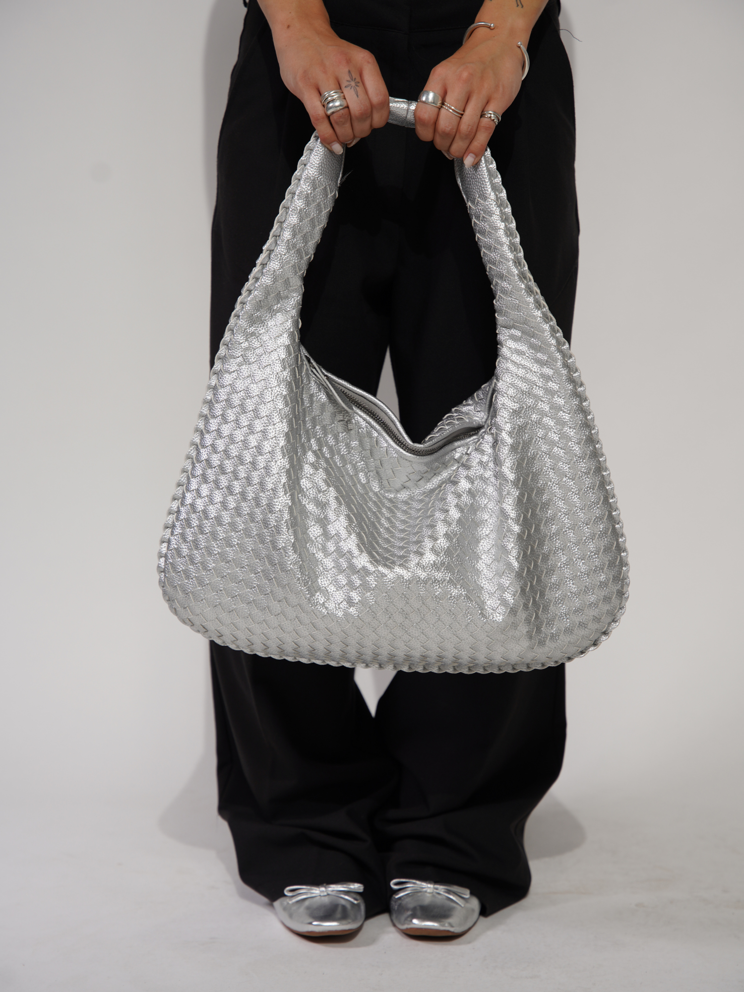 Samara One Shoulder Wonder Bag